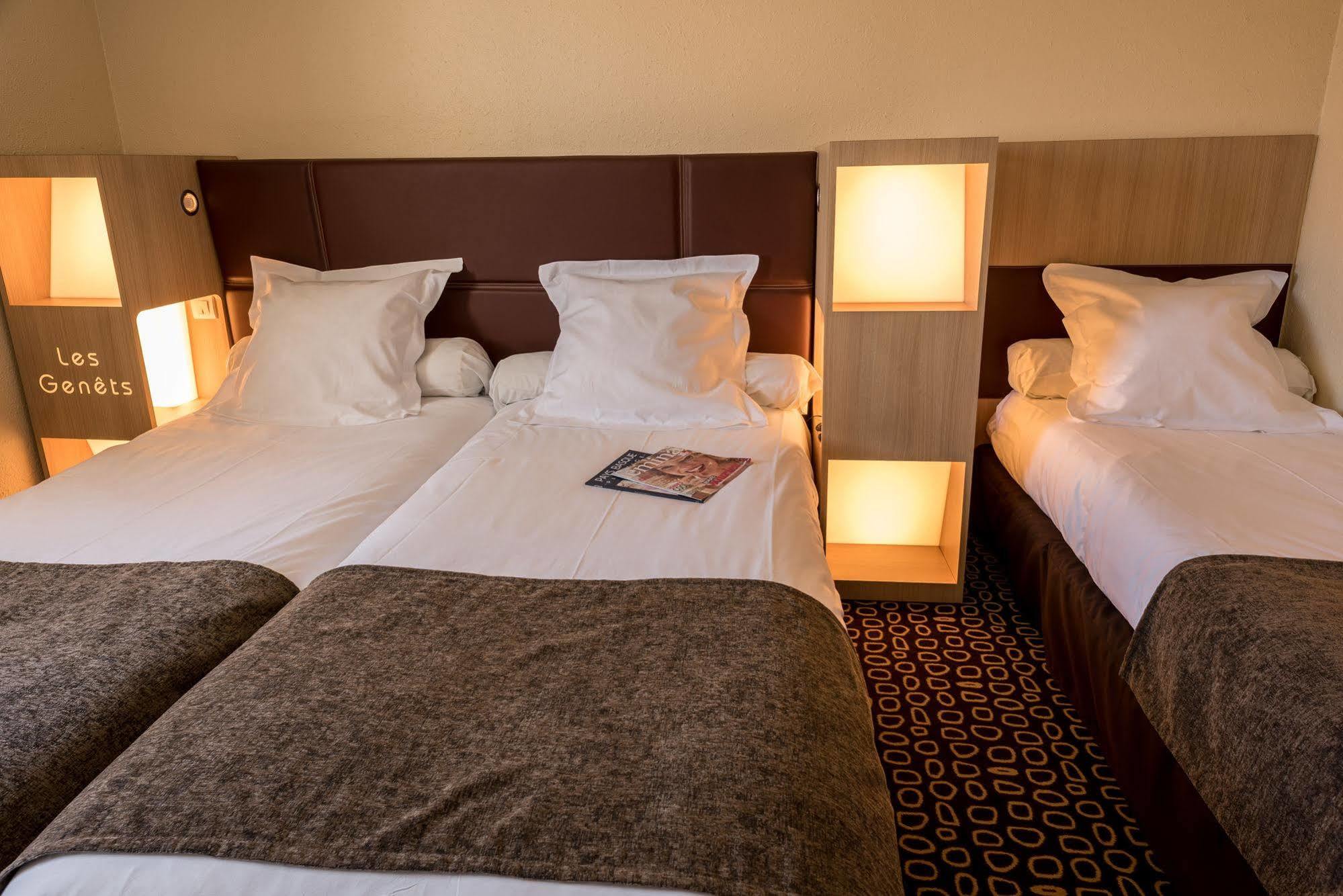 Hotel Les Genets บาย็อนน์ ภายนอก รูปภาพ