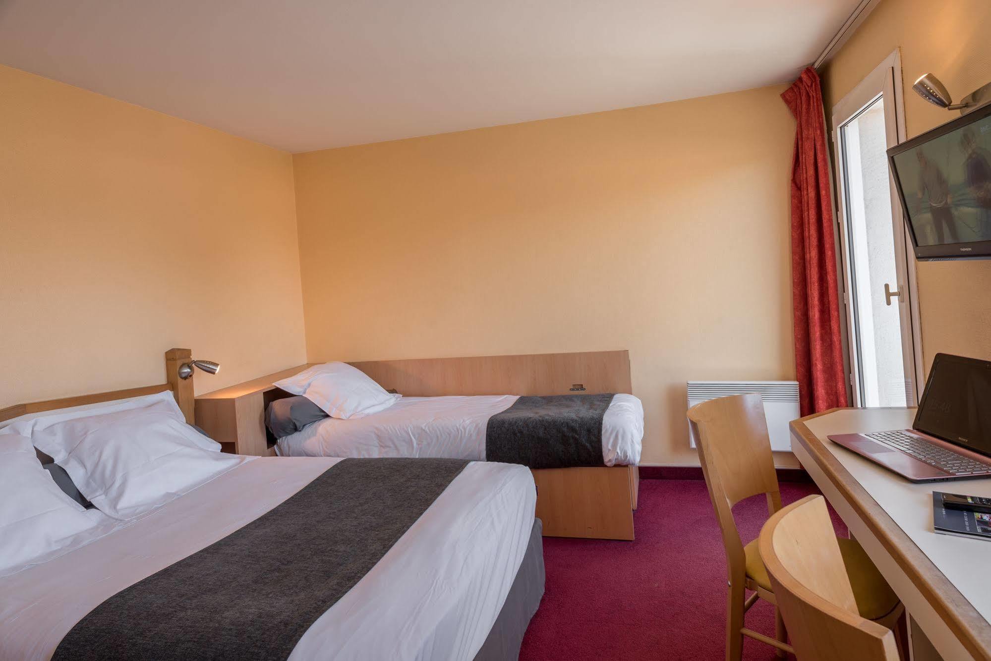 Hotel Les Genets บาย็อนน์ ภายนอก รูปภาพ